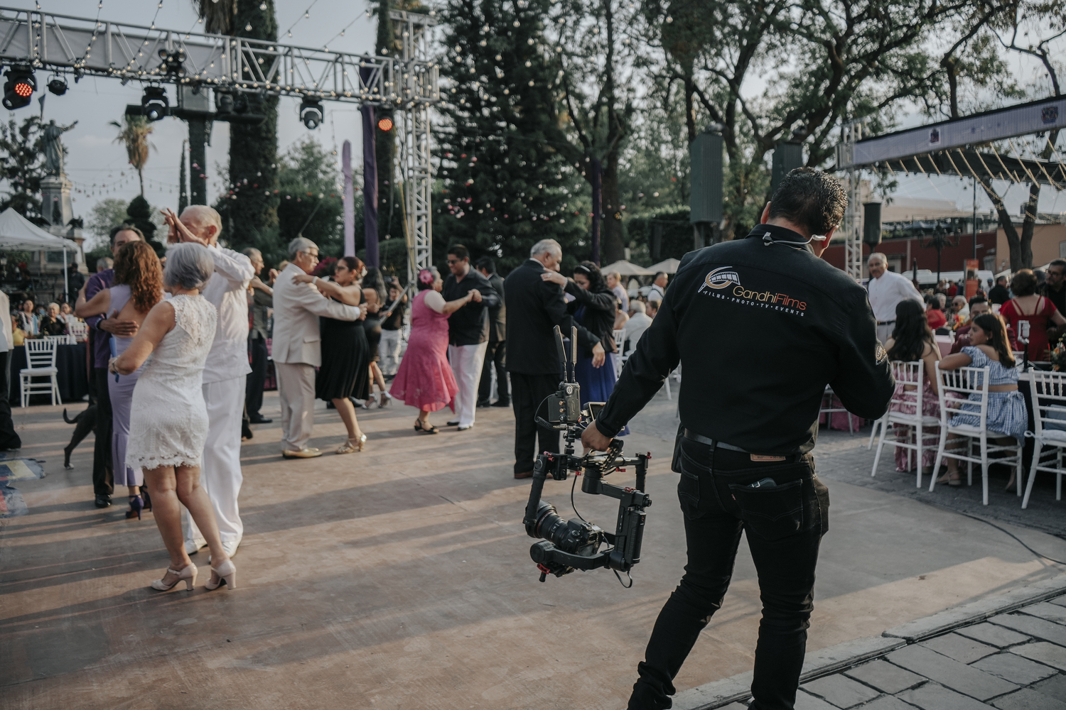 <span style="font-weight: bold;">Producción y Posproducción de Videos</span><br>